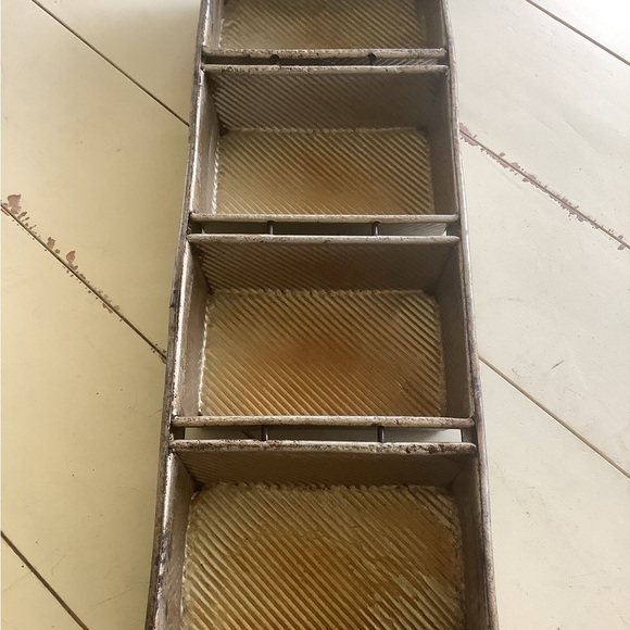 Vintage Industrial Commercial Metal Bread Pan - Picture 2 of 10